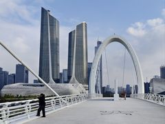 -南京眼步行桥