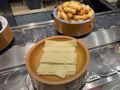 -龍歌自助小火锅(市北CBD万达店)