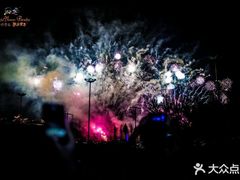 -七彩云南欢乐世界