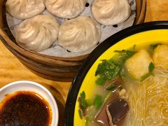 老鸭粉丝汤-龙咆汤包·手工现包小笼(拱北口岸店)