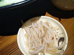 -丽虹云南过桥米线(兴工街店)