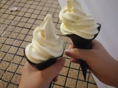 金枕榴莲冰激凌花筒-肯德基(茂业店)