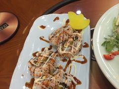 -青瓦餐厅·生鱼片·韩园烤肉(西塔店)