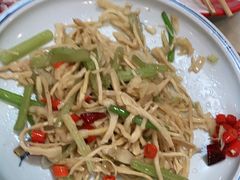 -鑫真味私房菜馆