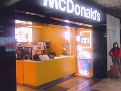 门面-麦当劳(中山公园龙之梦店)