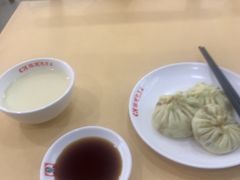 -陈寔包子王·卤煮小肠·京味小吃(龙潭店)