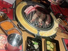 -青瓦炭韩潮烤肉(花园道店)