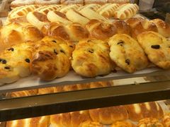 -BONBON BAKERY