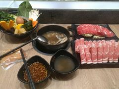 -呷哺呷哺(新世界百货望京店)