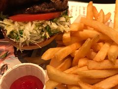 -The Habit Burger Grill 哈比特汉堡(复兴soho店)