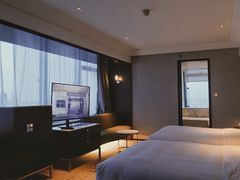 -上海龙之梦万丽酒店