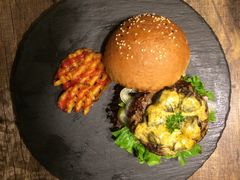 球馆汉堡-HIGH FIVE哈福手工汉堡(桂林路店)