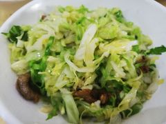 包菜丝炒油渣-红色湘菜馆(春风店)