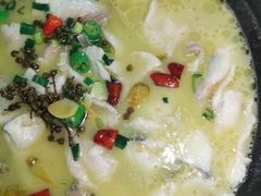 酸菜草鱼-金三可市井水煮鱼(金碧园店)