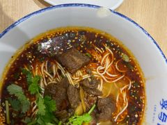 -李与白包子铺(桐梓林店)