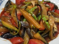 茄辣西-老钟家烤羊排·敦伊阁清真餐厅胡羊焖饼