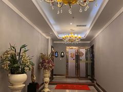 -黄金水汇·美食(文锦渡店)