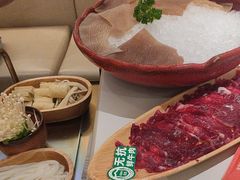 -左庭右院鲜牛肉火锅(金山万达店)