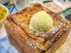 吐司-新大咀港式茶餐厅(宝山万达店)