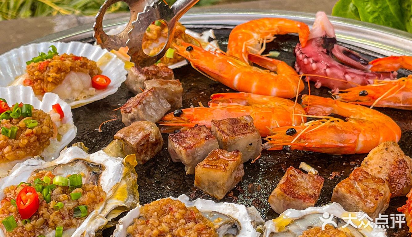 重庆南山上看夕阳烤烧烤真的太美啦