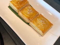 蜜汁叉烧酥-同禧荟·港味海鲜火锅·粤菜(三亚湾店)