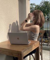 -变画·发型STUDIO