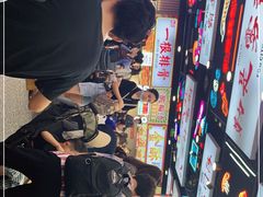 -八一路好吃街(雨田商务大厦店)