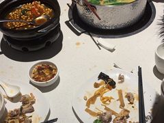 -煲王粤菜餐厅(中侨中心店)