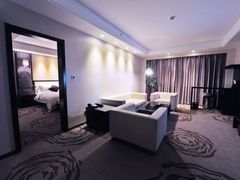 套间的客厅-陕西华浮宫酒店(未央湖公园店)
