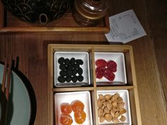 四格小食-九锅一堂酸菜鱼(新南凯德直营店)