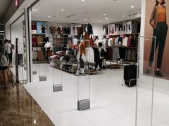 -优衣库(广州天河领展广场店)