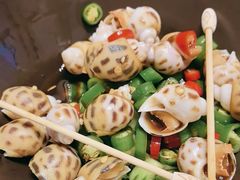 -红鼎豆捞·非遗鲍皇汤火锅(宝丰路店)