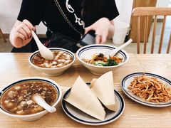 -正南齐北·老街糯米团(洪崖洞店)