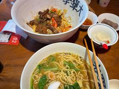 -李犟大爆鳝面·手工蟹黄包(湖滨西湖店)