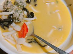 -魏铭鱼头捞饭(晋阳路店)