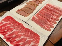 两头乌梅花肉-肉欢 · 两头乌鲜肉涮锅(中山南路店)