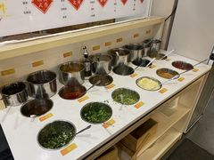 自助调料区-三头牛·潮汕牛肉生蚝火锅 (夏湾店)