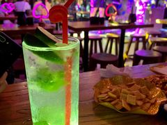 -喜鹊音乐酒馆(西街店)