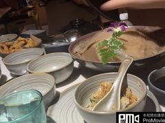 -喃喃椰·糟粕醋·椰子鸡火锅(七堡花园店)
