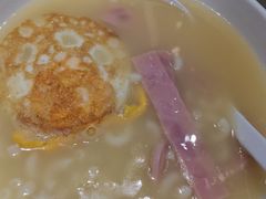-香港茶餐厅文化体验馆(茶山镇店)