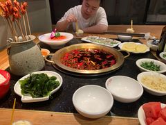 -潮火锅·麻辣牛肉火锅(观音桥方圆·LIVE店)