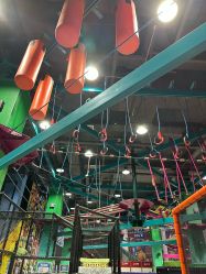 -欧酷世界动力星球(王府井奥莱UP TOWN店)