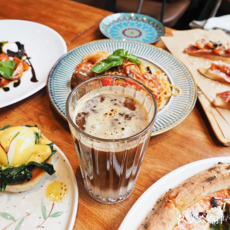 花园杂货铺吃意餐,氛围感直接拉满