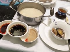 -红鼎豆捞·非遗鲍皇汤火锅(宝丰路店)