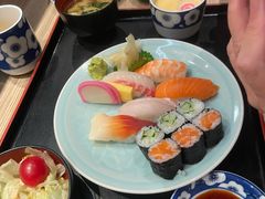 -小山日本料理(兴业太古汇店)