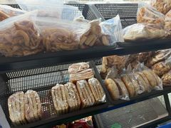 -敖特尔布里亚特美食坊(世纪花苑店)