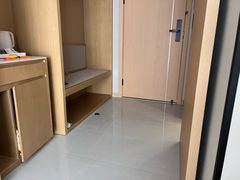 -汀洲酒店(苏州奥体中心地铁站店)