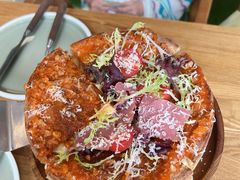 -Dragon Pizza•圆脸龙披萨·牛排餐厅