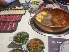 -牛村来人潮汕牛肉火锅(西单店)