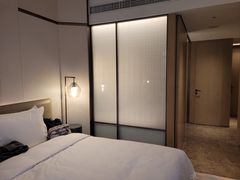-深圳国际会展中心希尔顿酒店(前海华发冰雪世界店)